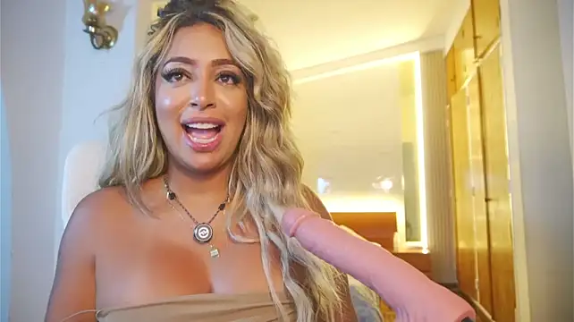 charlottelover21's Live XXX Chat