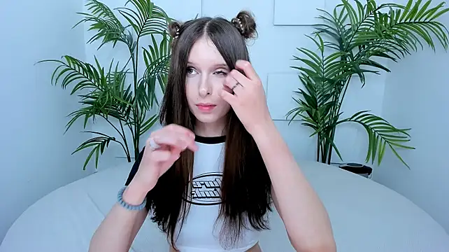 dark_k1tty Adlı Modelin Canlı XXX Sohbeti