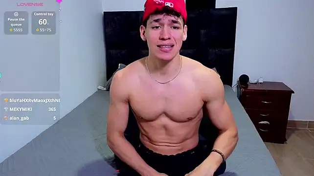 Luke_Muscle: απευθείας συνομιλία ΧΧΧ