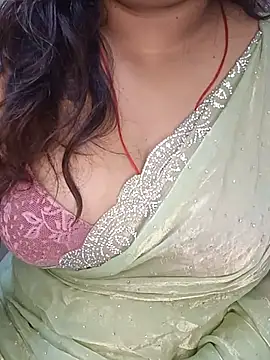 XXX chat uživo modela juhi_301