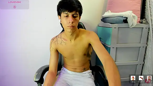 XXX chat uživo modela Estiv18_