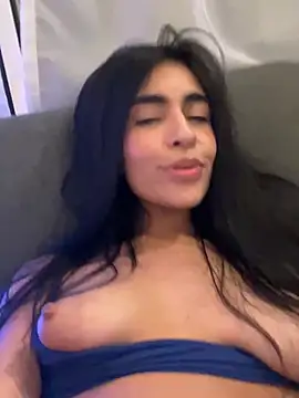 DaphneUwu Chat XXX in diretta