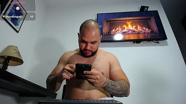 צ'אט XXX בשידור חי של Hershell_XXL
