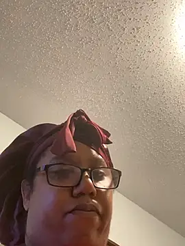 ebonyred's Live XXX Chat