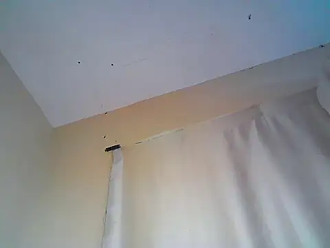 Qute_nimple élő XXX-chatje