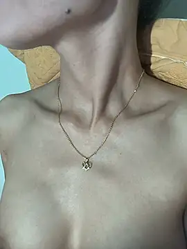 Pu688's Live XXX Chat