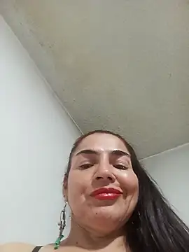 Chatroom XXX en direct de MaryRoze_