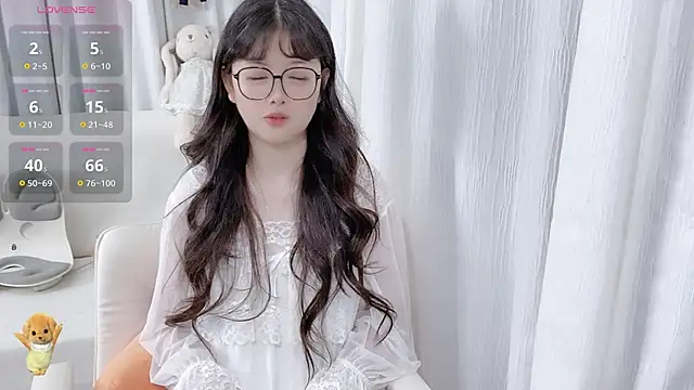 eunhee 现场XXX聊天