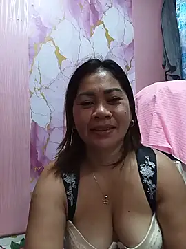 SweetChubbyMommy_02's Live XXX Chat