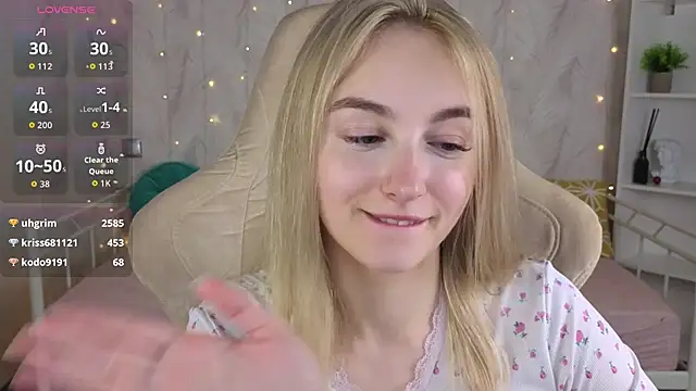 Shy_Polly Chat XXX in diretta