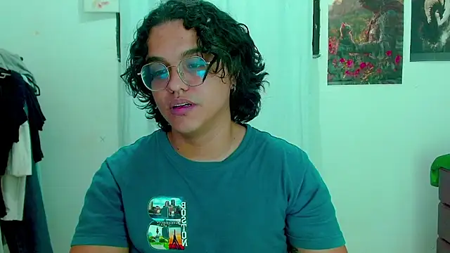 צ'אט XXX בשידור חי של Diane_exotic