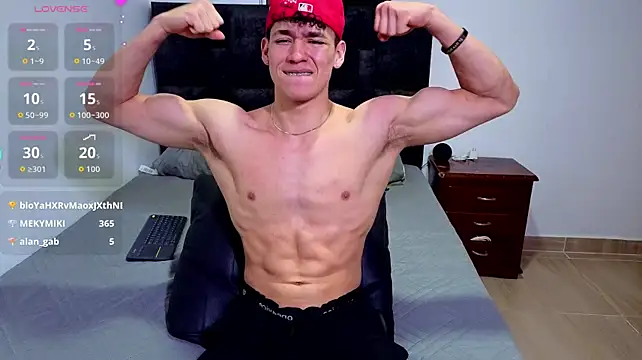 Luke_Muscle 现场XXX聊天