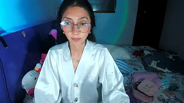 Anais_lux Adlı Modelin Canlı XXX Sohbeti