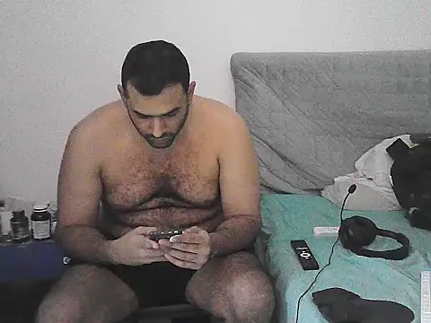 alphalatinobearx's Live XXX Chat