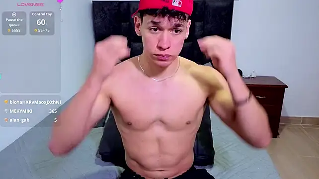 Luke_Muscle: онлайн-секс-чат