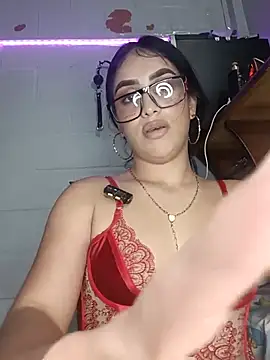Bigtiti01 Adlı Modelin Canlı XXX Sohbeti