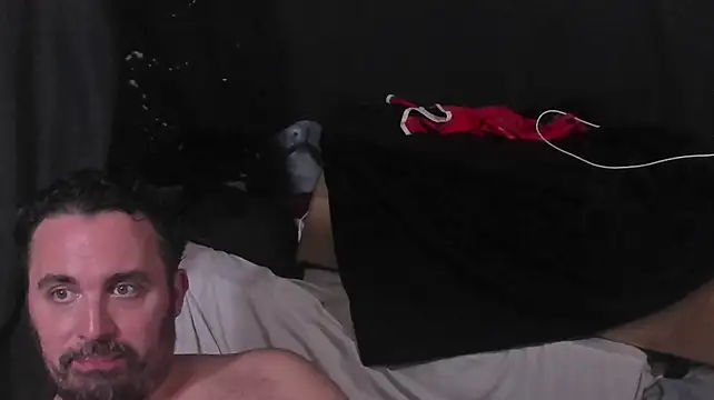 Chatroom XXX en direct de Metalstud