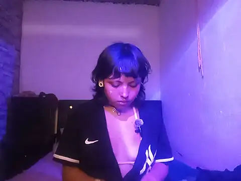 XXX chat uživo modela Little_siful_doll_08