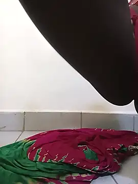 AishaBashilah Adlı Modelin Canlı XXX Sohbeti