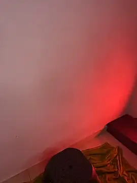 XXX chat uživo modela Kiri_Velvet