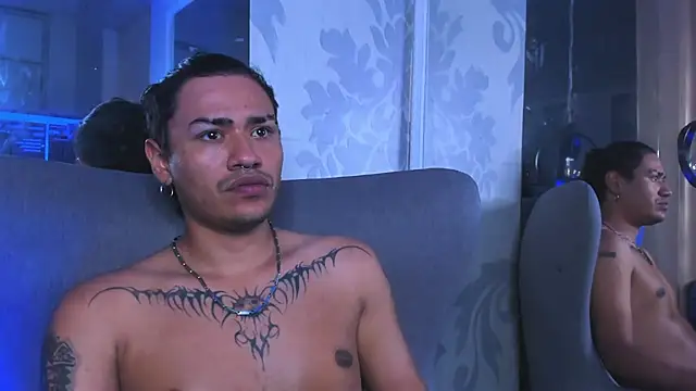 AlexDominus 라이브 XXX 채팅