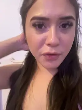 Chat XXX en directo de Yocelinbabyyy
