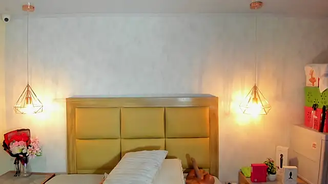 XXX chat uživo modela KEIMIRICCI