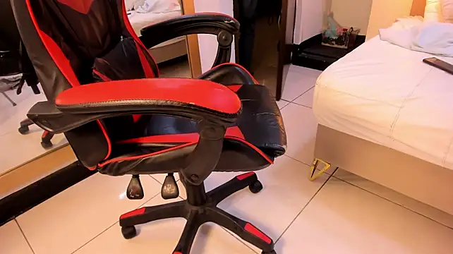 LeoDrake_ – Naživo XXX chat