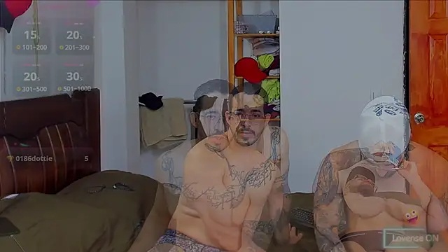 Hunter_Hoott's Live XXX Chat
