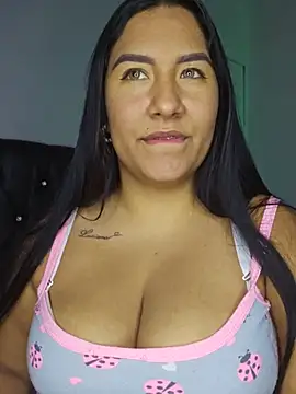 IambarRouse_'s Live XXX Chat