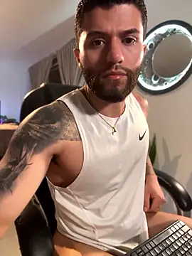 Chat XXX ao vivo de Frank_Farrell