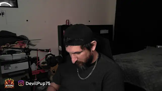 Chat XXX en directo de DevilPup75_