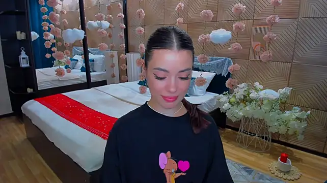 PutOnRepeat's Live XXX Chat