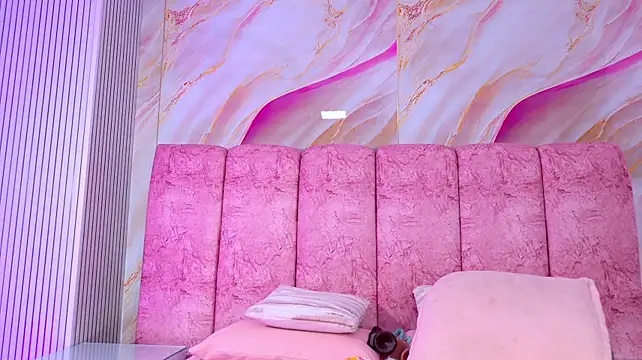 دردشة emmacurvy الجنسية المباشرة