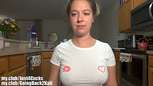 boomboomr00m Show in webcam