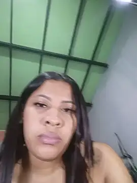 Chat +18 de AhslyDuque ao vivo