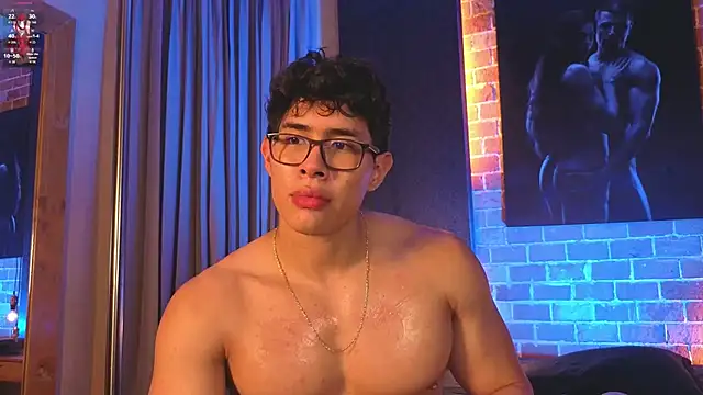 GrayAndrews' Live XXX Chat