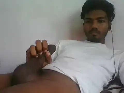 Virgin_Me Adlı Modelin Canlı XXX Sohbeti