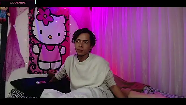 Chat XXX en directo de YaraLeon