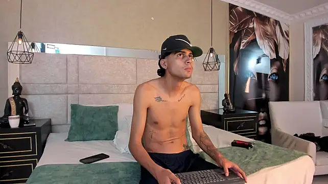 IvanJackson Live XXX-chat
