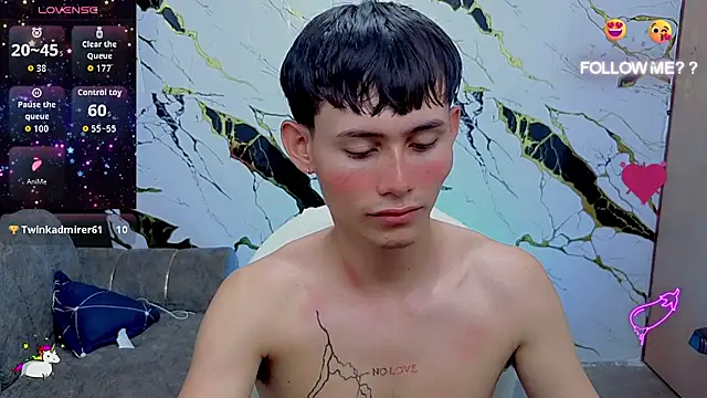 צ'אט XXX בשידור חי של tanjiro_cute