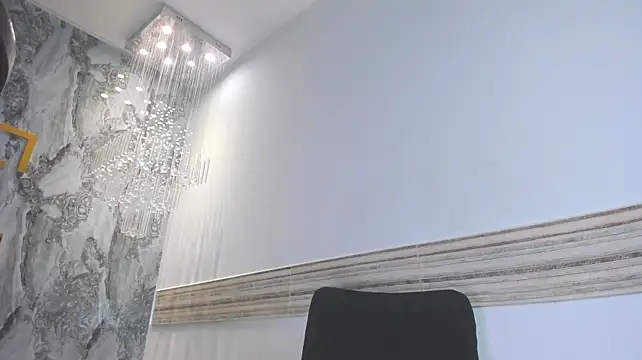 Chat +18 de Sophi_Johnson ao vivo