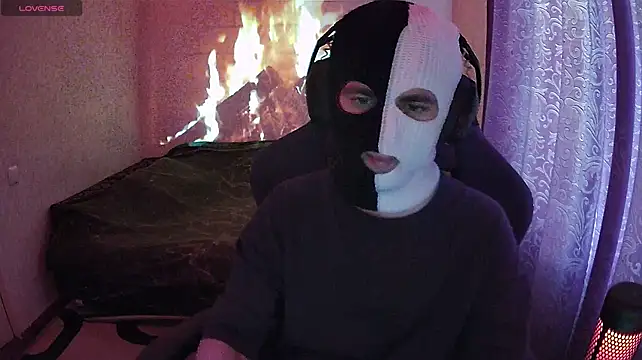 ZXCENSORED- Chat XXX in diretta