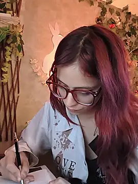 RedMeloddy's Live XXX Chat