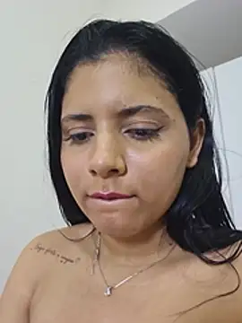 Biiia00 – Live XXX-chat