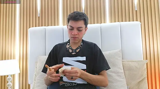 Hell_Boy_06 – Naživo XXX chat