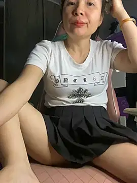 Онлайн чат XXX Ivy_Trix2