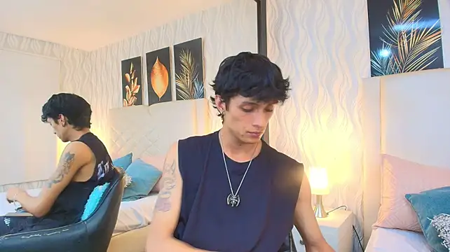 Lean_Portman Live XXX Chat