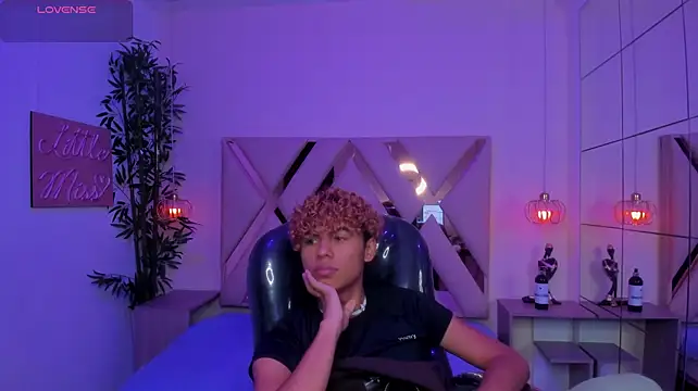 Anyelo_Twink Live XXX Chat