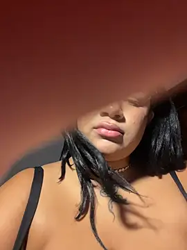 Chatroom XXX en direct de SashaLiciosa_